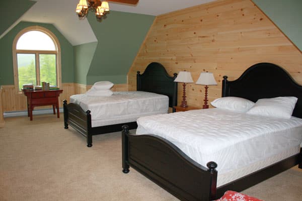 J. L. Adler Carpentry - Log House Bedroom